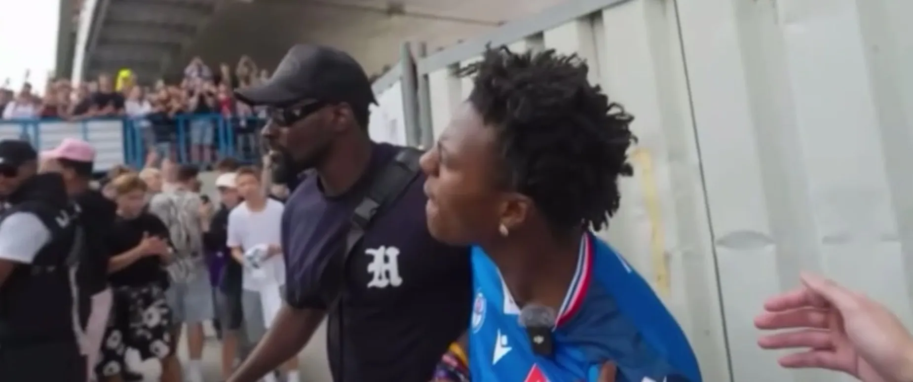 Atacan a Speed con una piedra en su gira por Europa