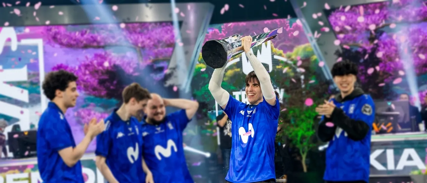 Elyoya levantando el primer título de LEC con Movistar KOI