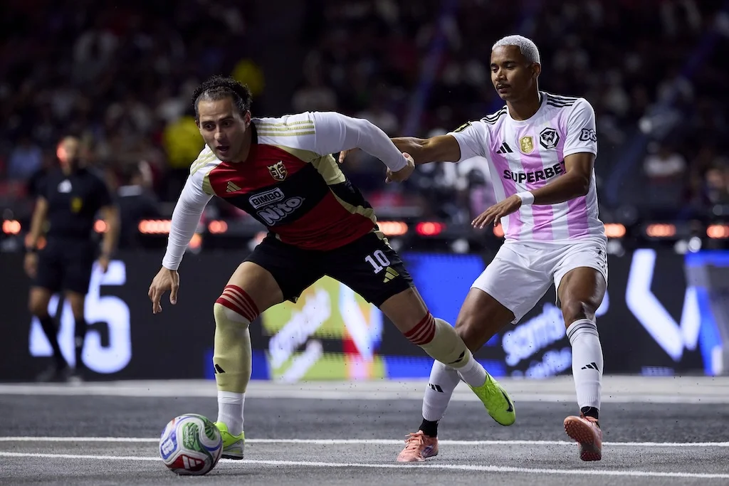 Peluche Caligari vs Furia en la final de la Kings Cup