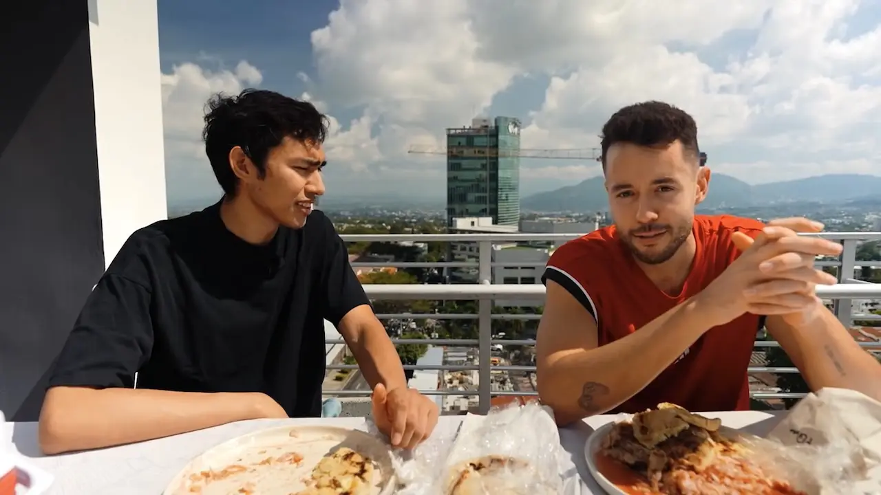 TheGrefg con Fernanfloo halando de la vida