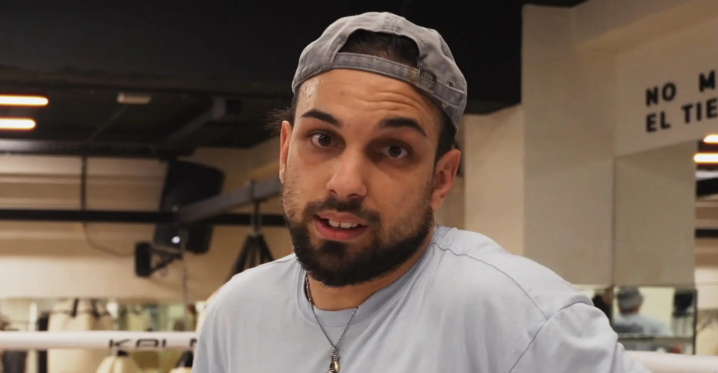 Pereira quiere volver a pelear pero no encuentra rival