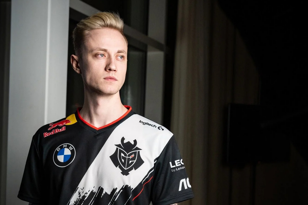 Rekkles anuncia que no se retira en 2027: buscará competir en tres posiciones Rekkles con la elástica de G2 Esports.