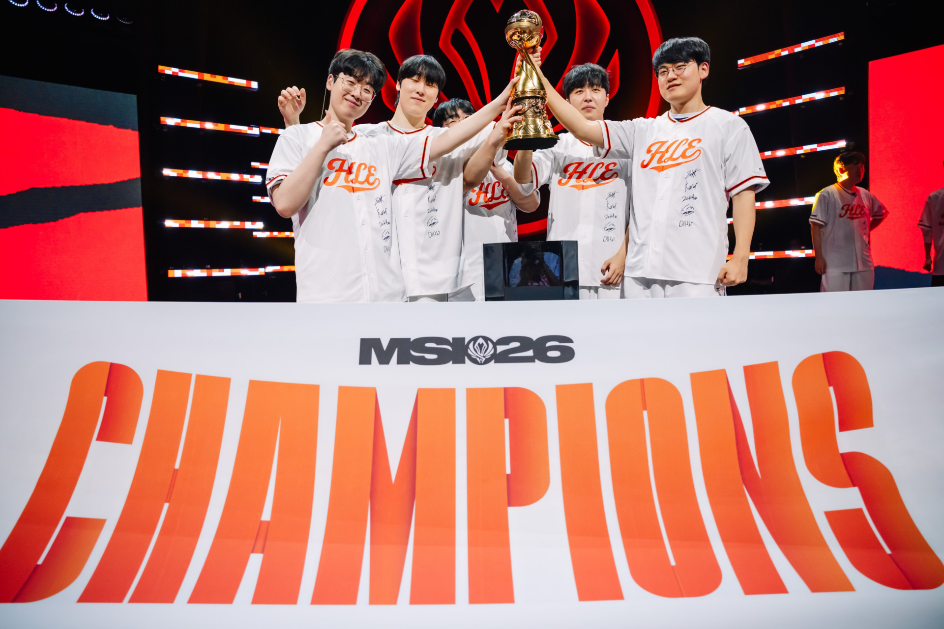 Worlds 2026: la LCK y la LPL tendrán cuatro equipos en el mundial El primer clasificado a Worlds 2026 es Hanwha Life Esports.
