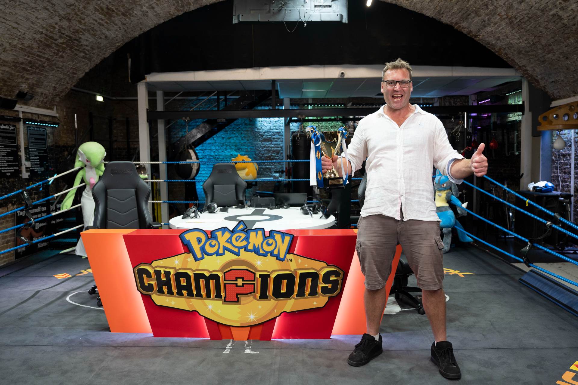 Un ring de boxeo en Londres acoge la velada de Pokémon Champions más divertida del año Un ring de boxeo en Londres acoge la velada de Pokémon Champions más divertida del año
