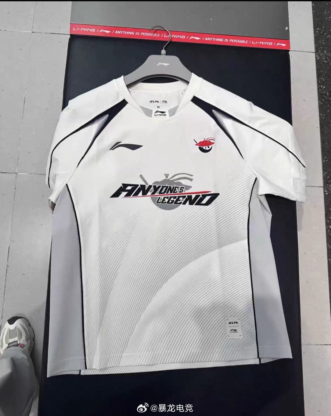 El campeón de Worlds 2026 vestirá de blanco: la superstición se repite un año más El campeón de Worlds 2026 vestirá de blanco: la superstición se repite un año más