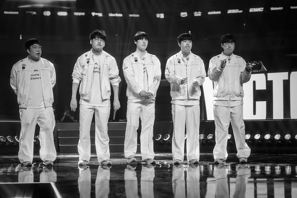 Worlds 2026 peligra para Zeus y Gumayusi: 1-2 en el suizo para Hanwha Life Esports