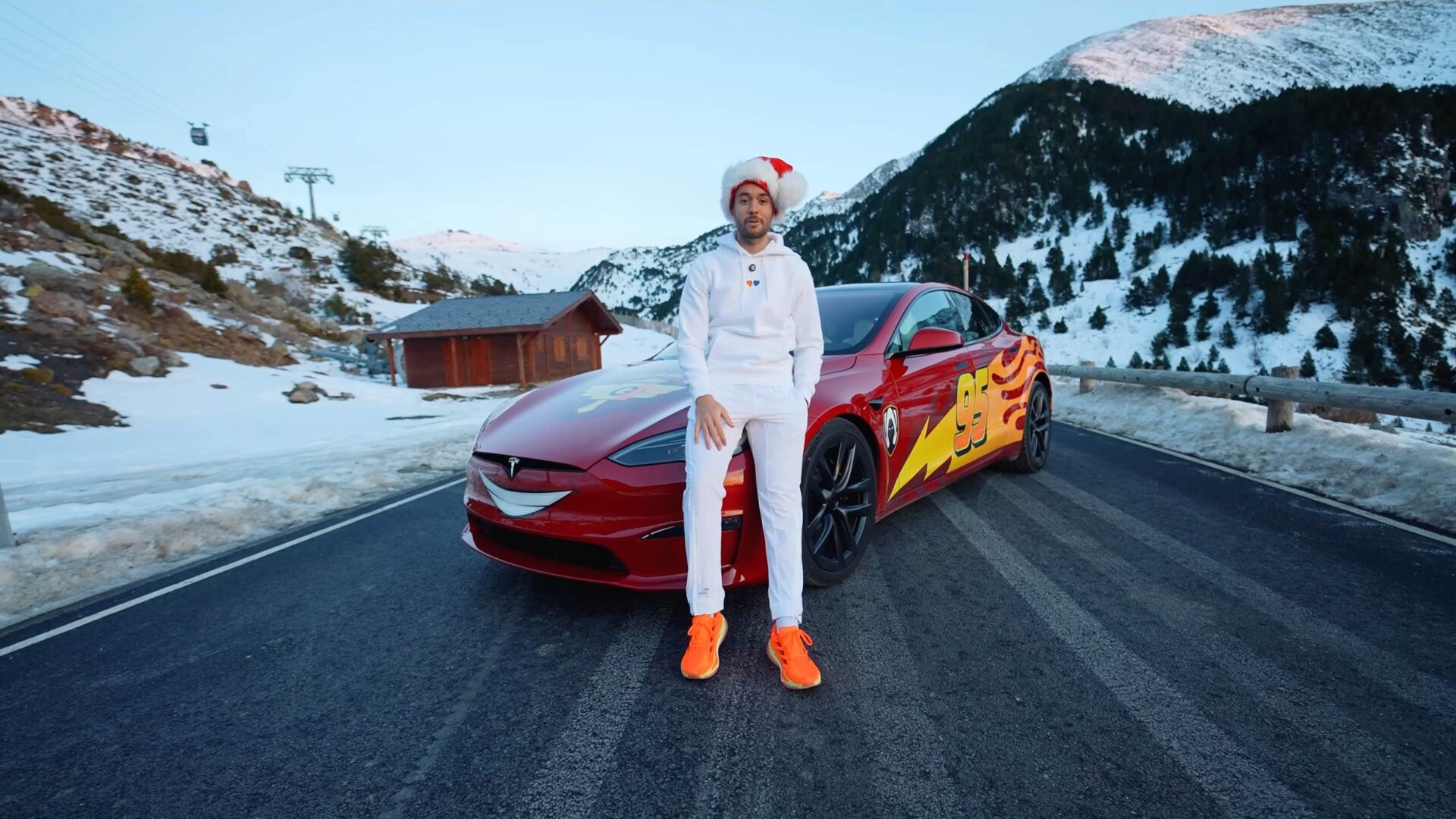 TheGrefg responde al lío del Tesla: aclara la multa de Consumo y denuncia los titulares de la prensa TheGrefg y su Tesla